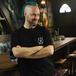 Critical Role T-shirts>Beauty of Exandria: In Motion - Ashton Greymoore Pocket T-Shirt